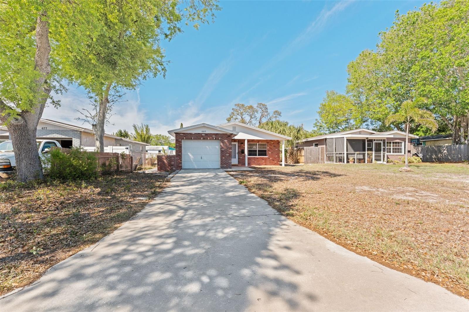 BAYOU HEIGHTS HANLONS - Residential