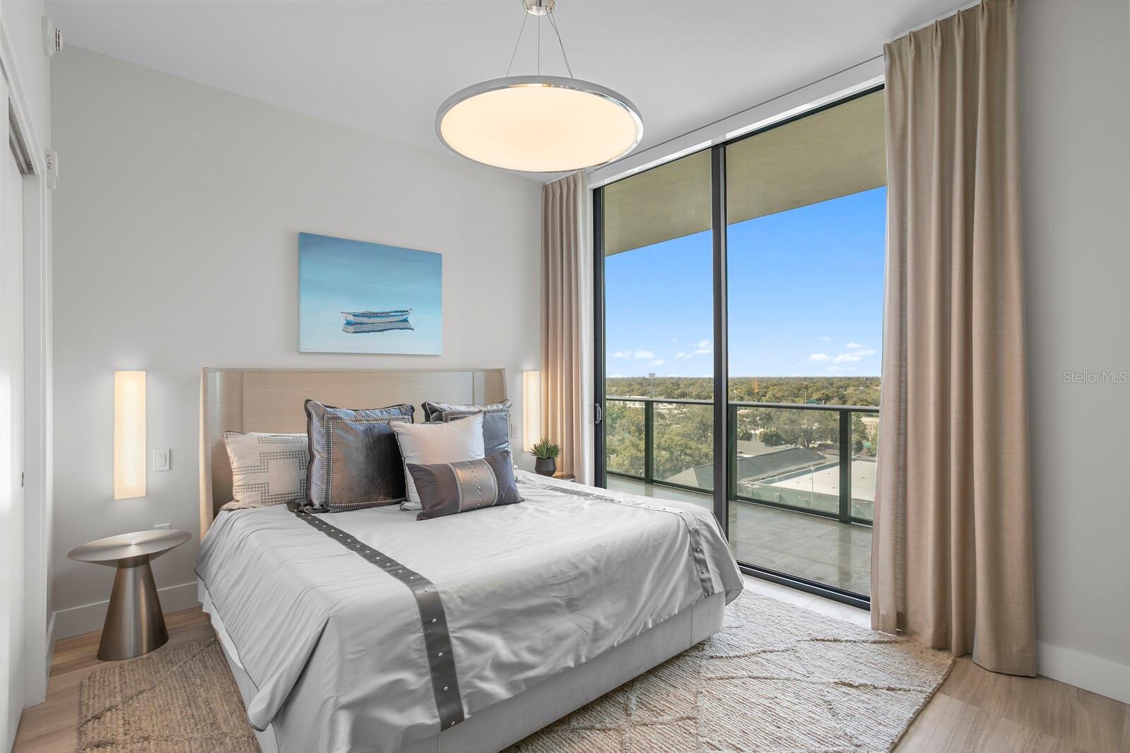 THE RITZ-CARLTON RESIDENCES - Residential