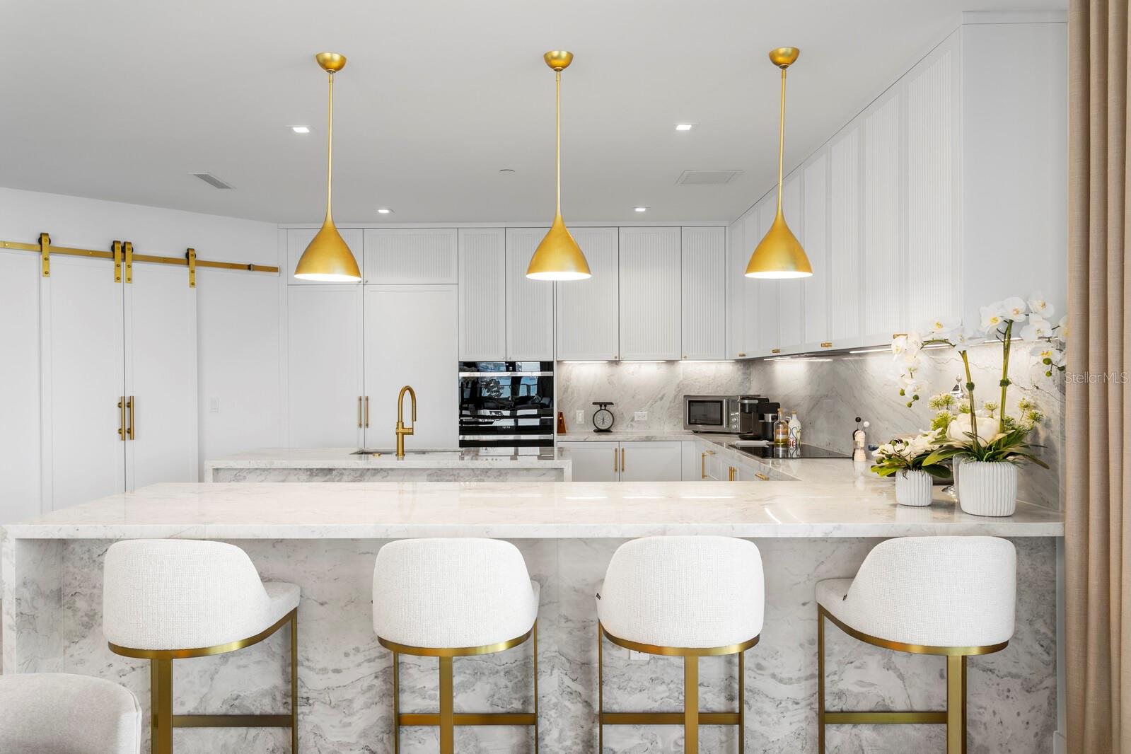 THE RITZ-CARLTON RESIDENCES - Residential