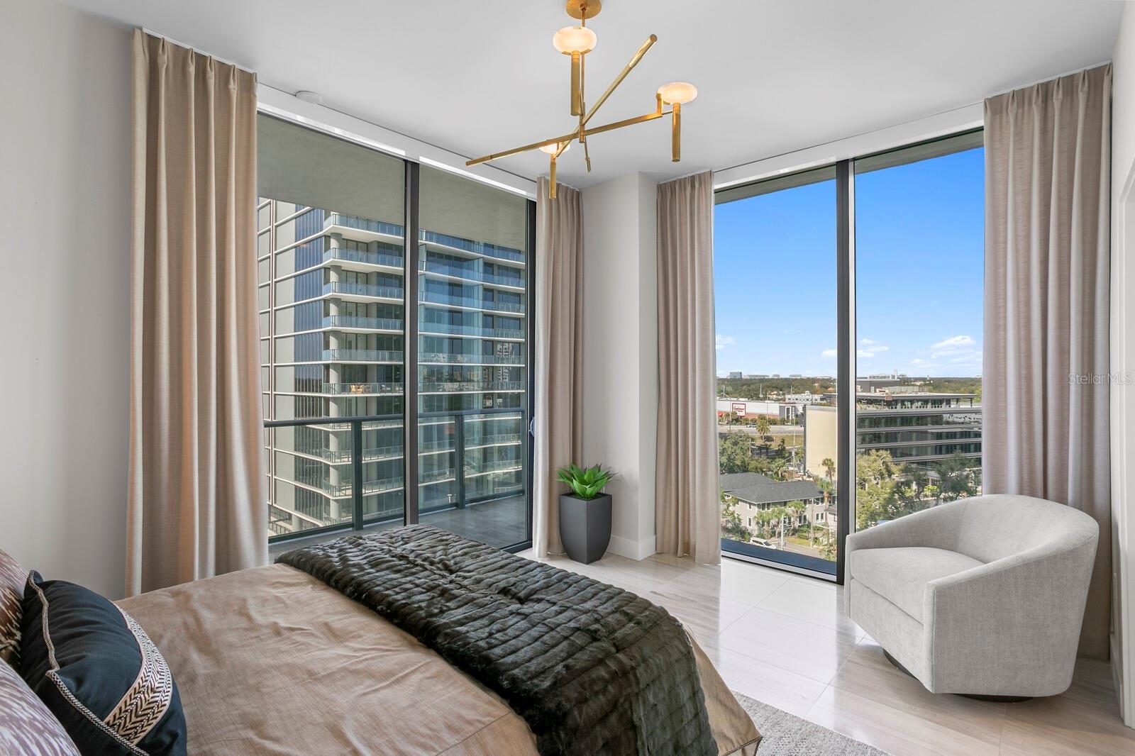 THE RITZ-CARLTON RESIDENCES - Residential