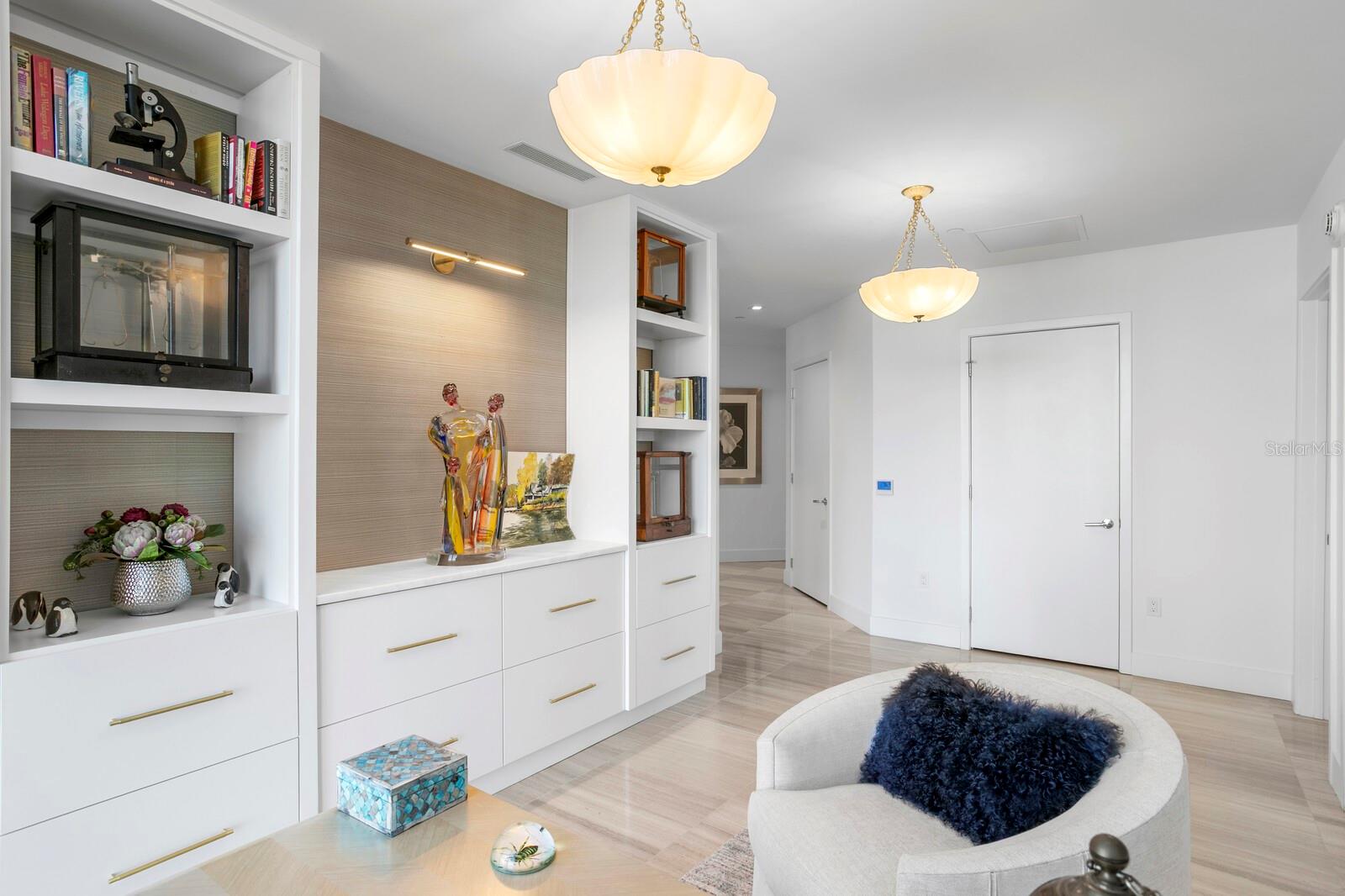 THE RITZ-CARLTON RESIDENCES - Residential