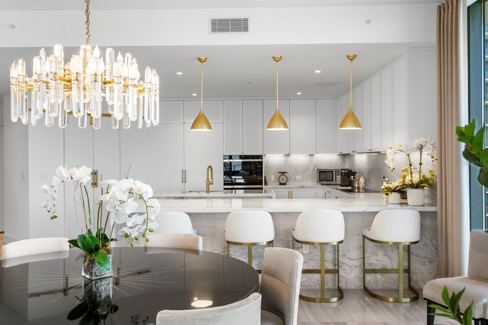 THE RITZ-CARLTON RESIDENCES - Residential