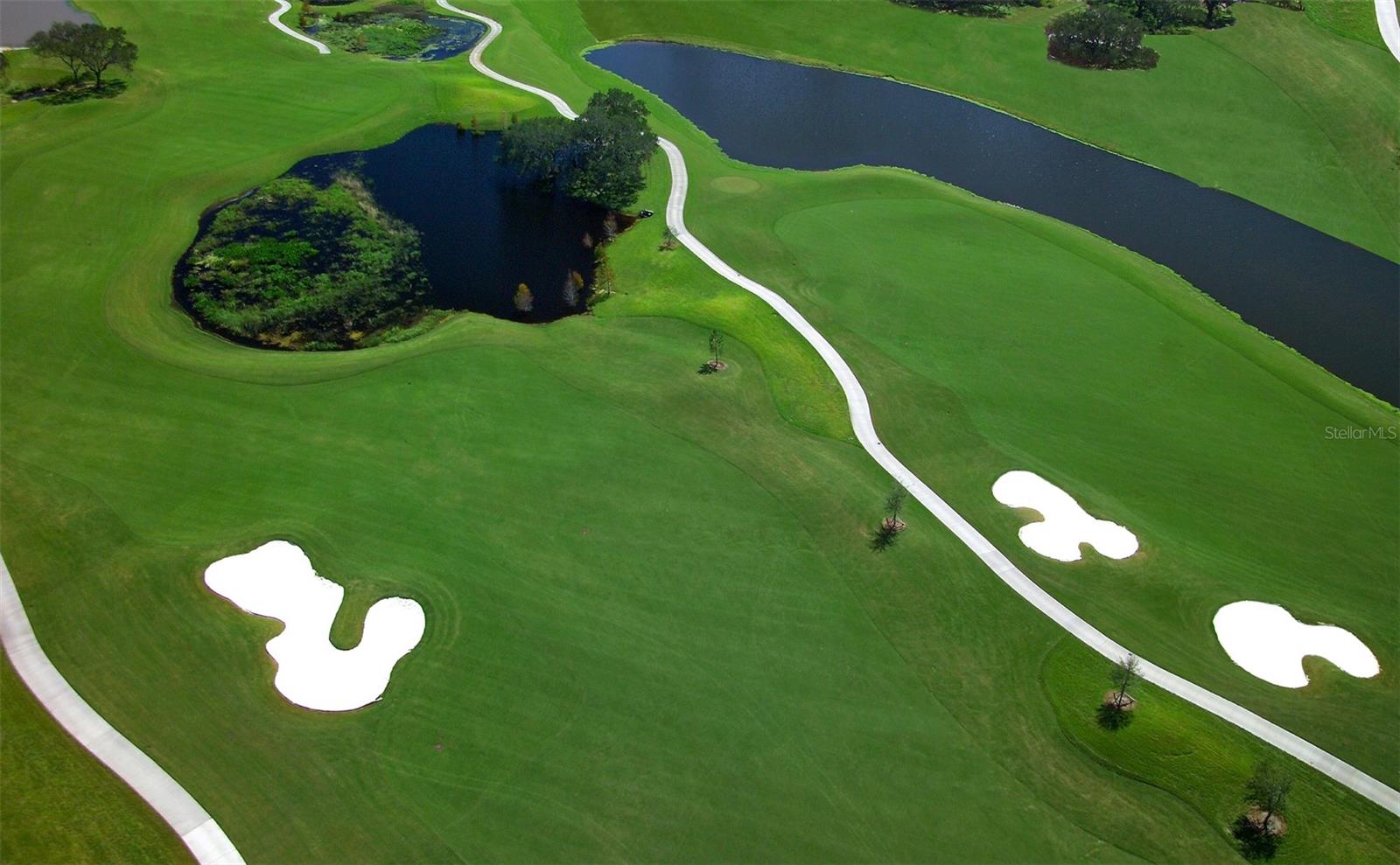 FOUNDERS CLUB - Residential