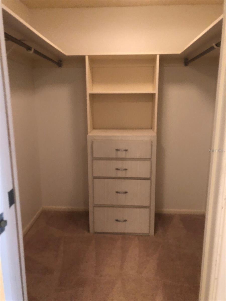 VENICE AVE CONDO - Residential