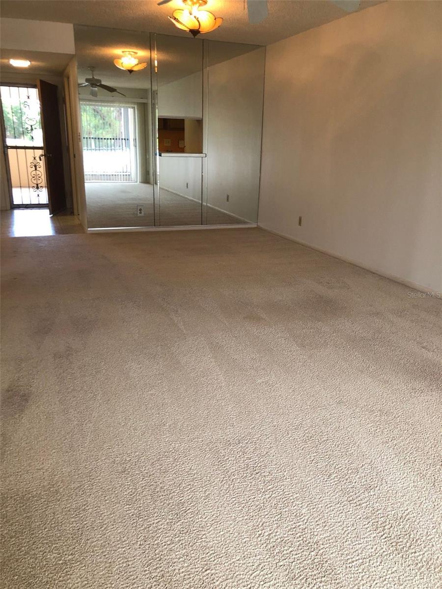 VENICE AVE CONDO - Residential