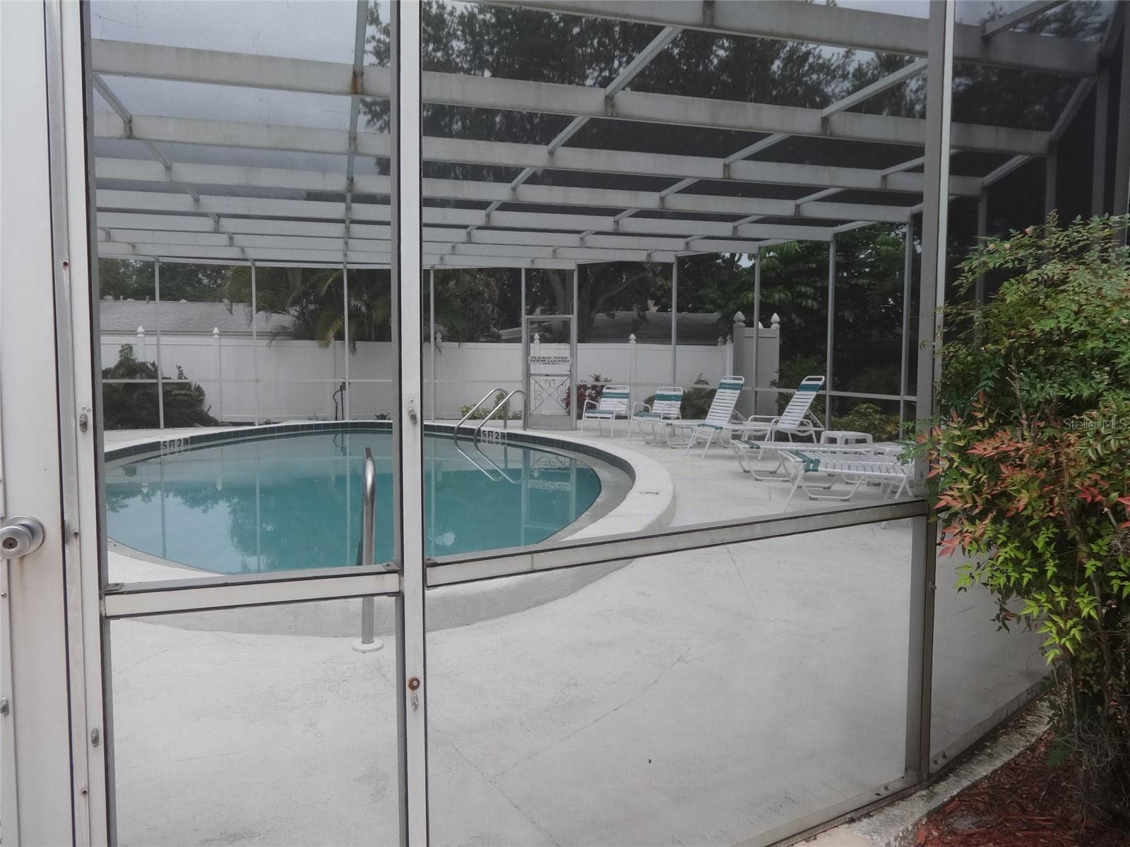 VENICE AVE CONDO - Residential