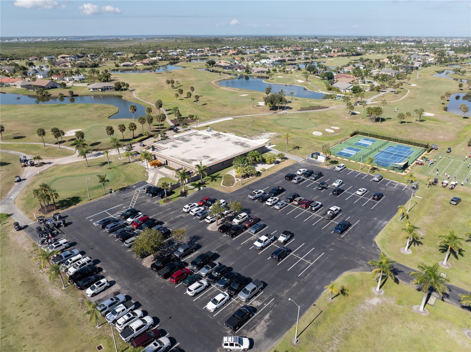 ROYAL TEE COUNTRY CLUB ESTATES - Residential