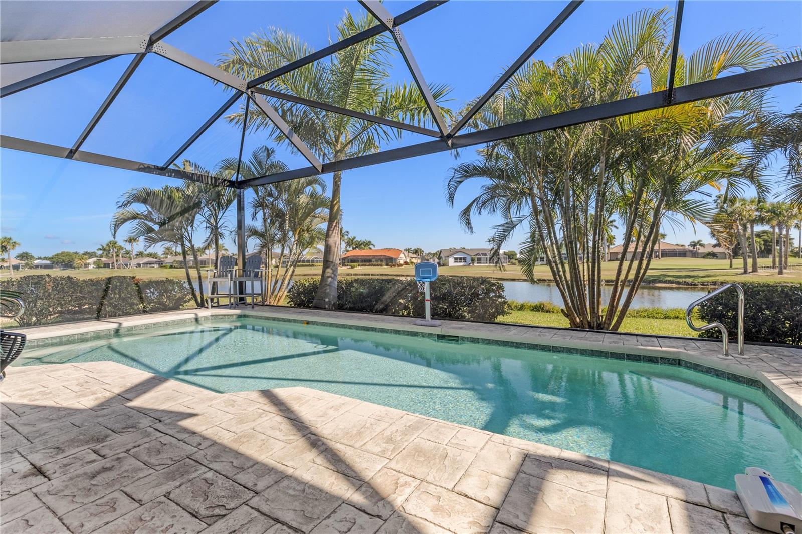 ROYAL TEE COUNTRY CLUB ESTATES - Residential