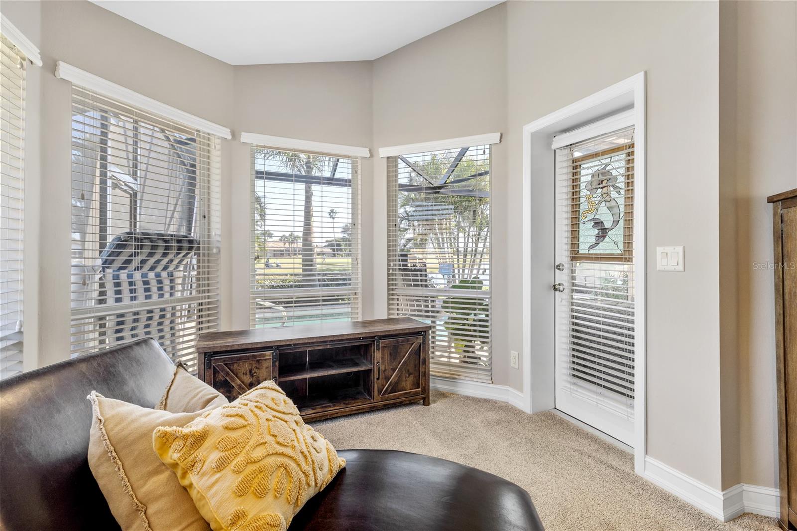 ROYAL TEE COUNTRY CLUB ESTATES - Residential