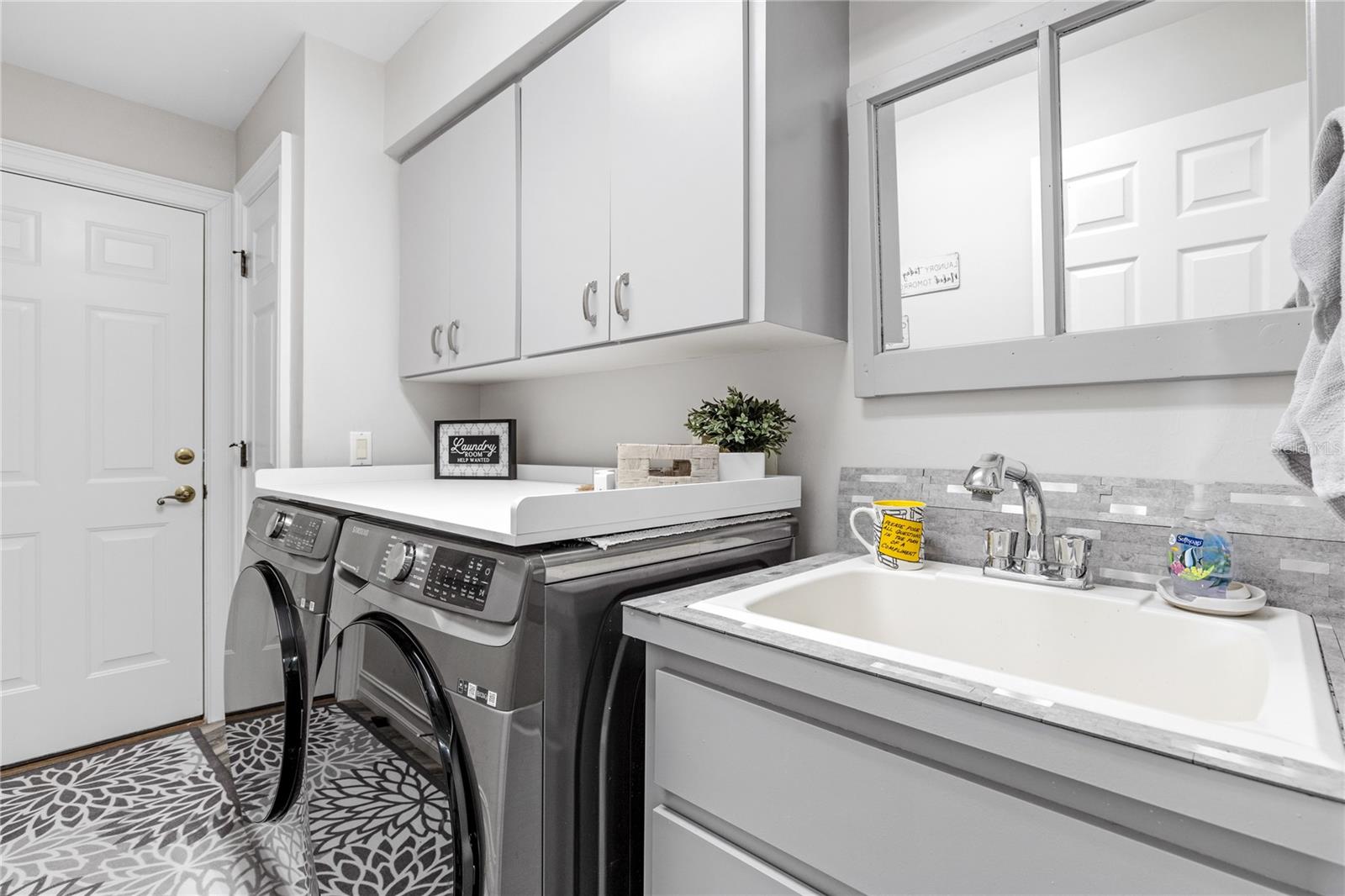 ROYAL TEE COUNTRY CLUB ESTATES - Residential