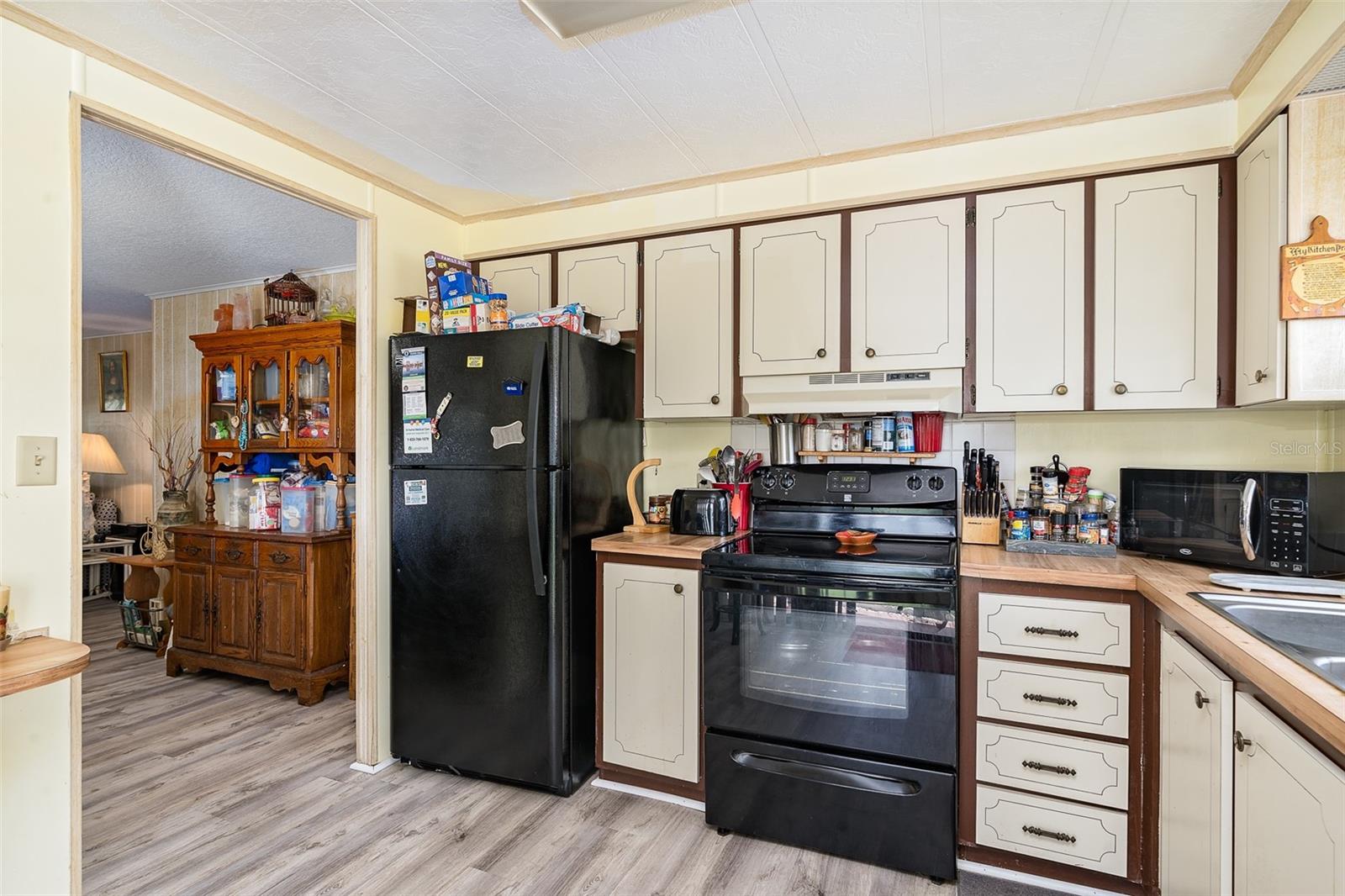 MARTIN ESTATES - Residential