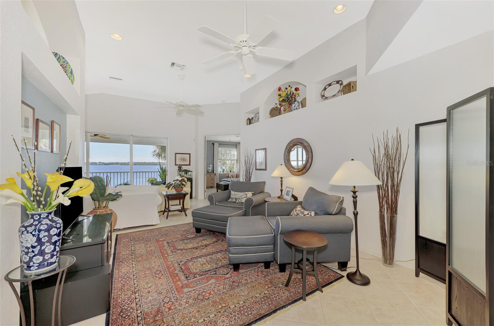 RIVERWOOD - Residential