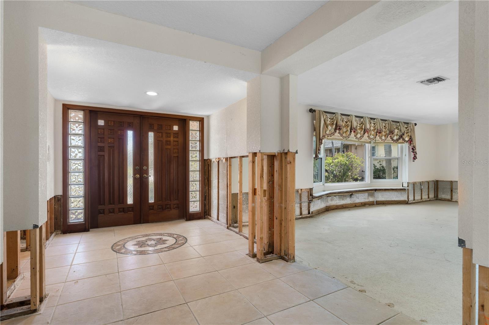 PUNTA GORDA ISLES SEC 04 - Residential