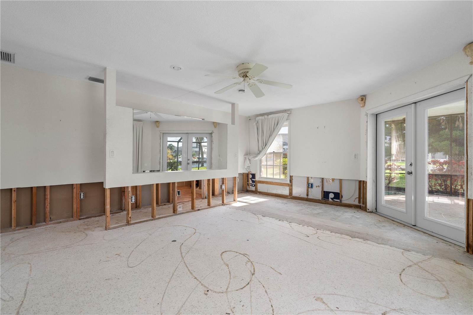 PUNTA GORDA ISLES SEC 04 - Residential