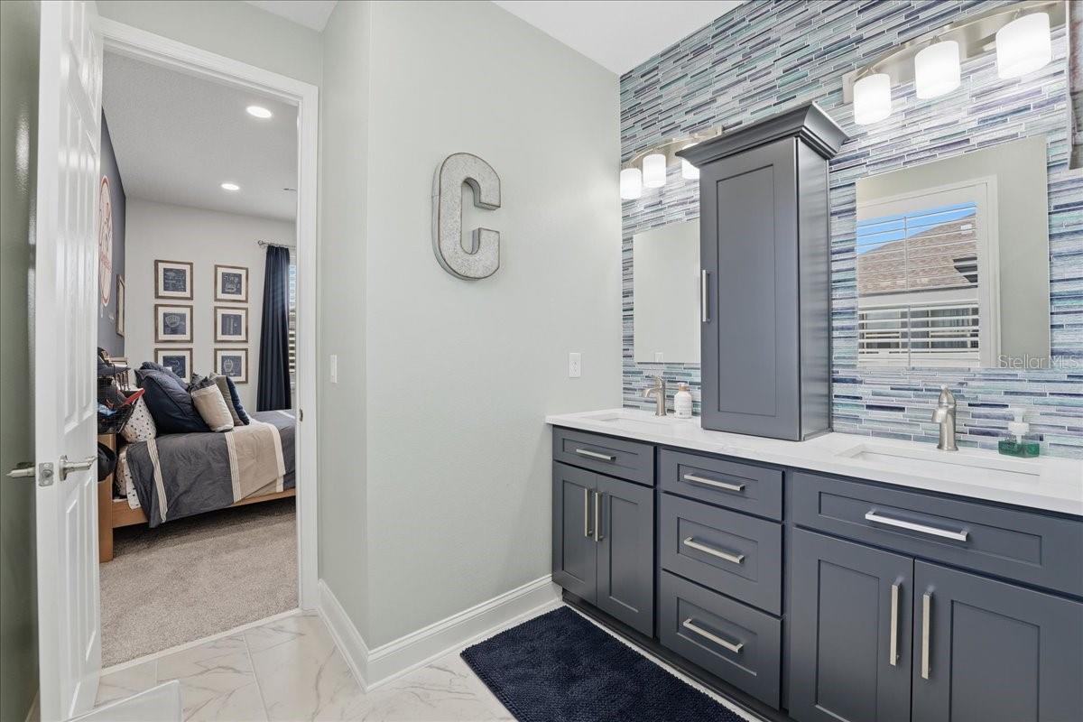 FOSTERS GROVE AT OVIEDO - Residential