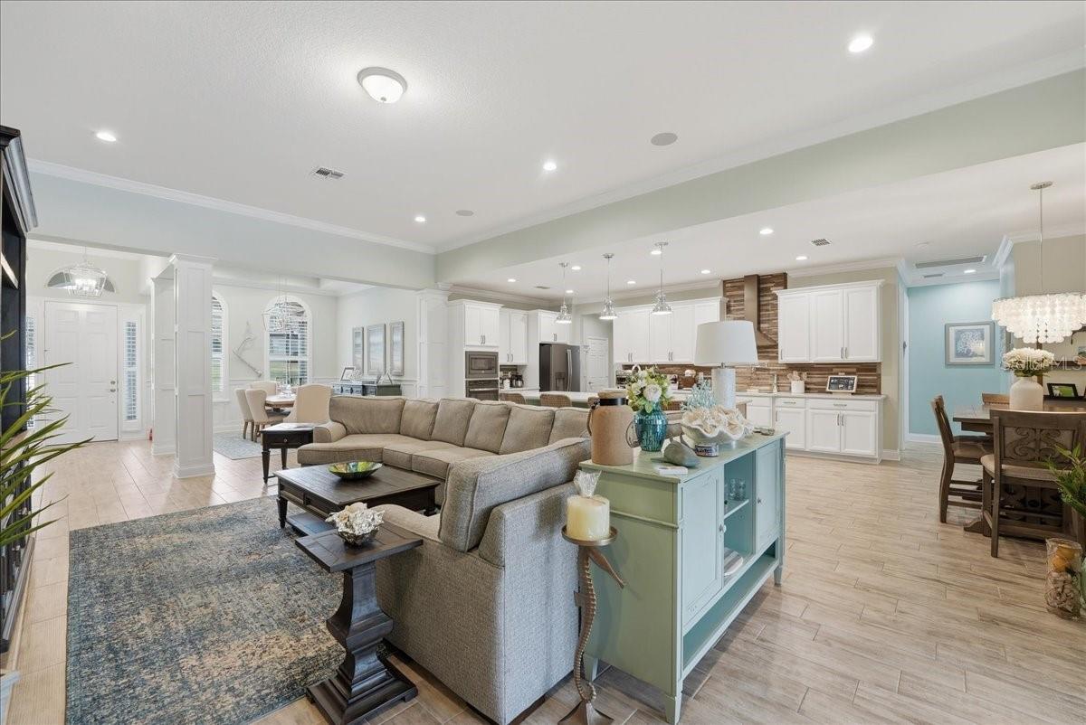 FOSTERS GROVE AT OVIEDO - Residential