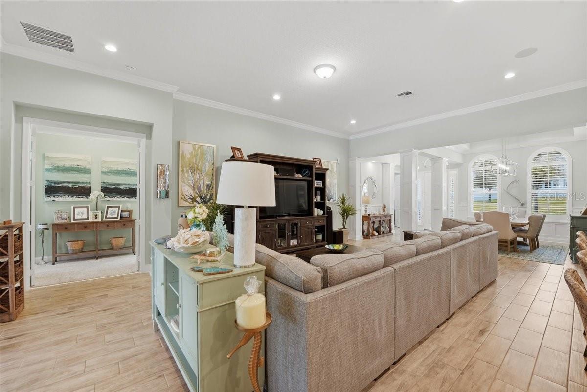 FOSTERS GROVE AT OVIEDO - Residential