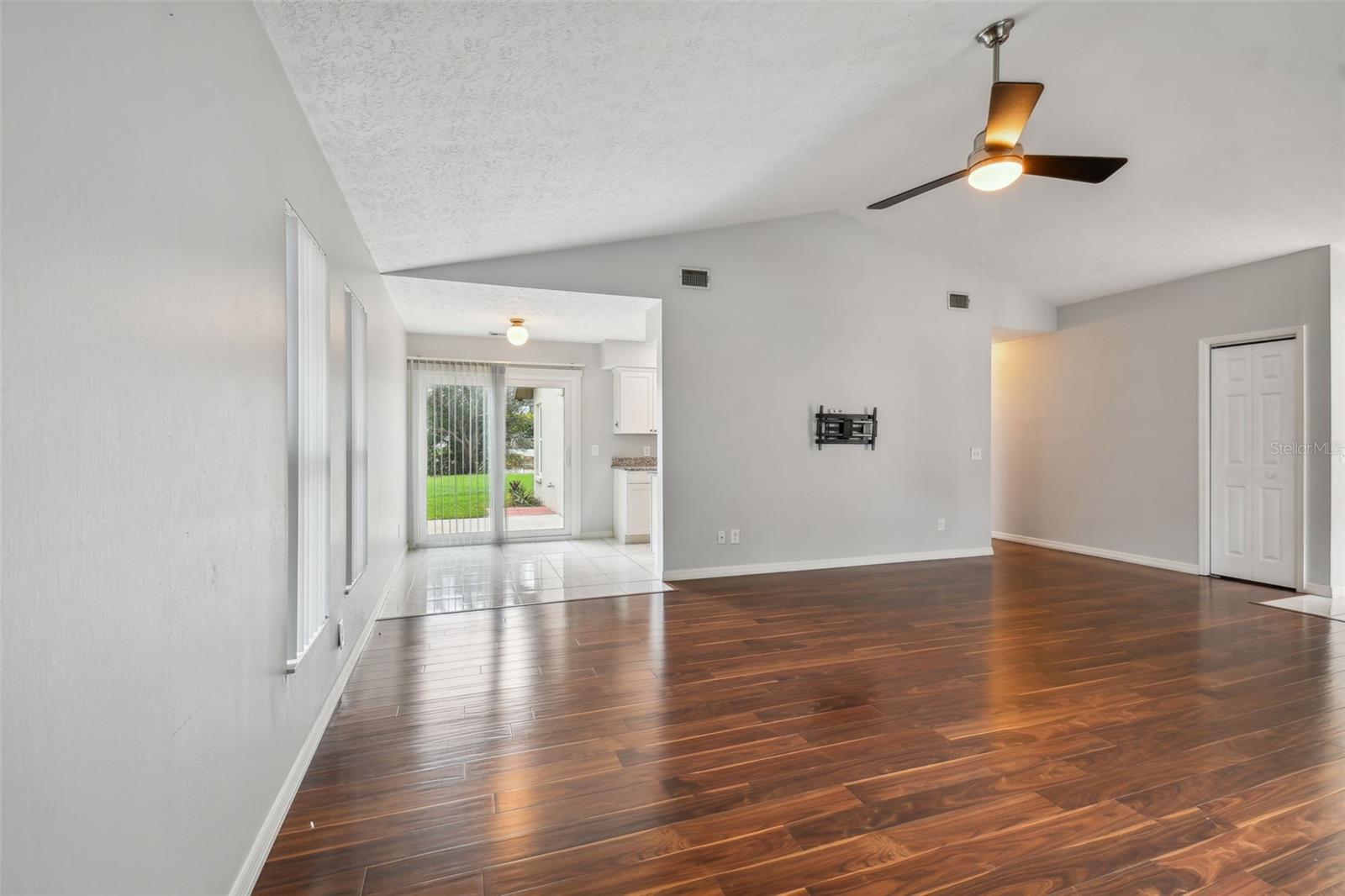 THE WILLOWS UNIT 3 - Residential