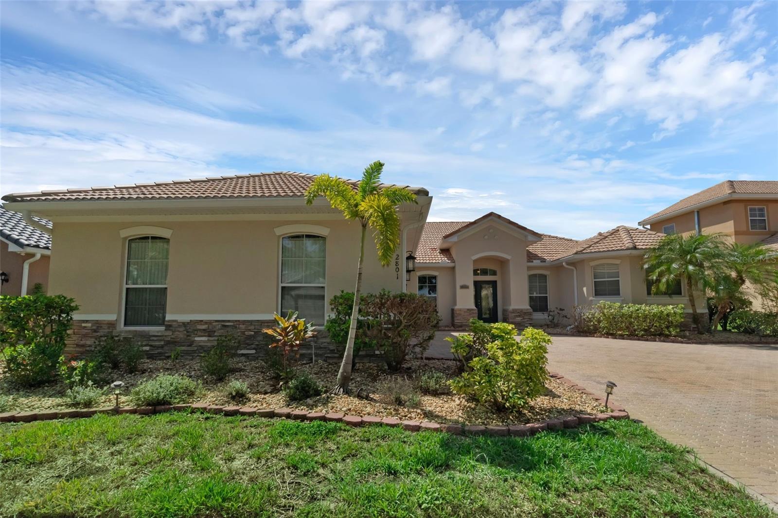 2801 BOAT COVE CIRCLE