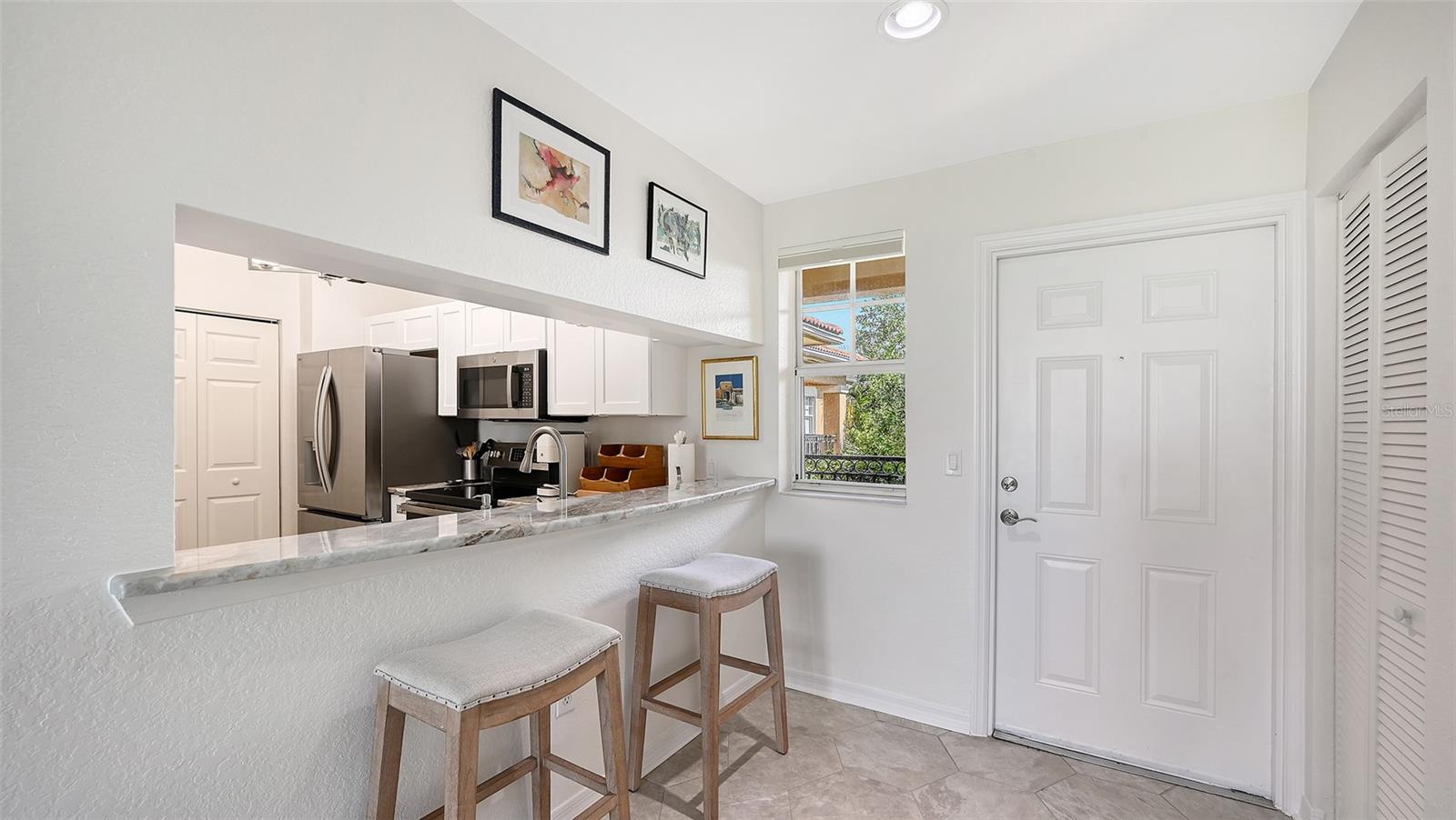 BROADWAY PROMENADE - Residential