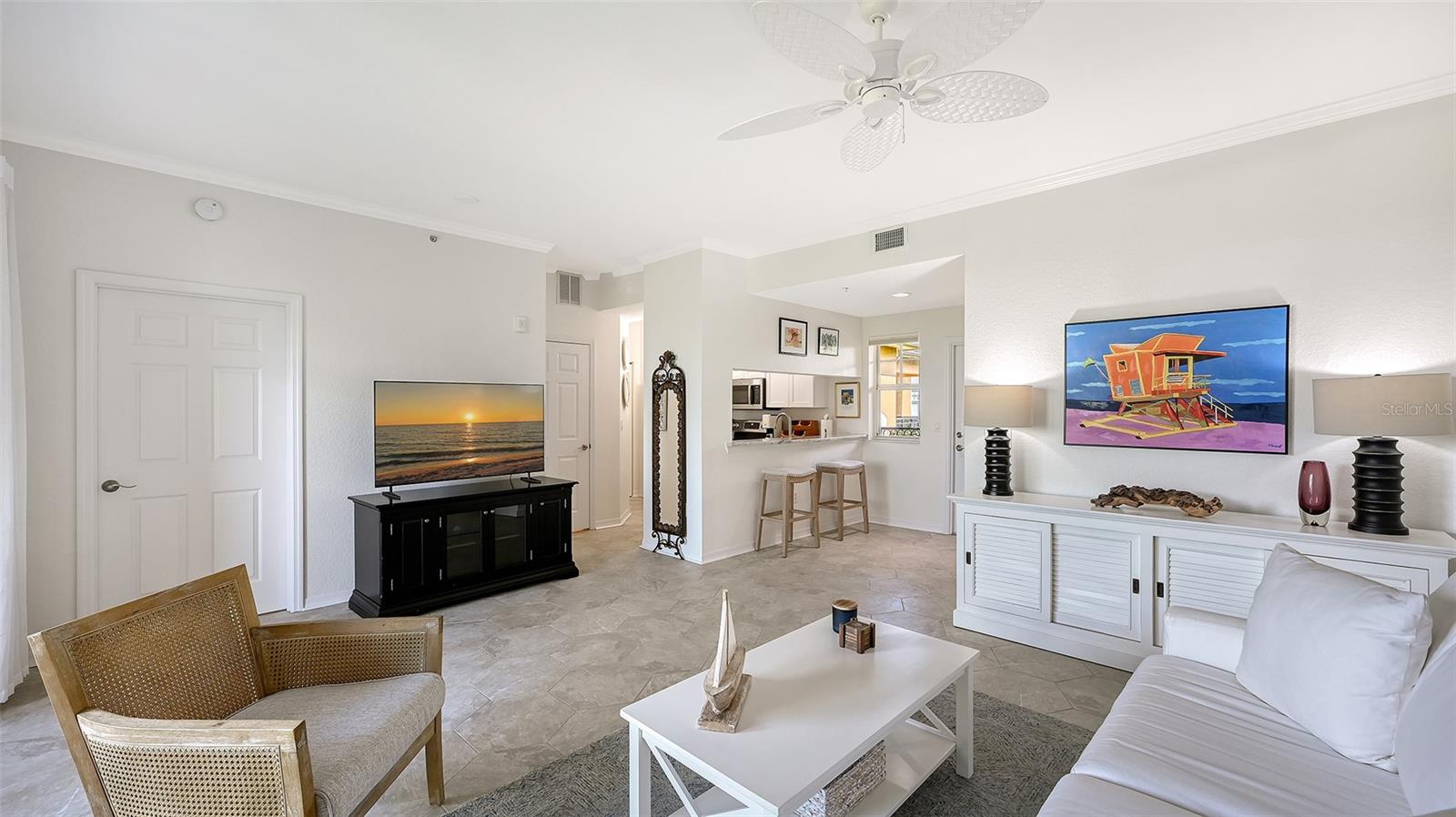 BROADWAY PROMENADE - Residential