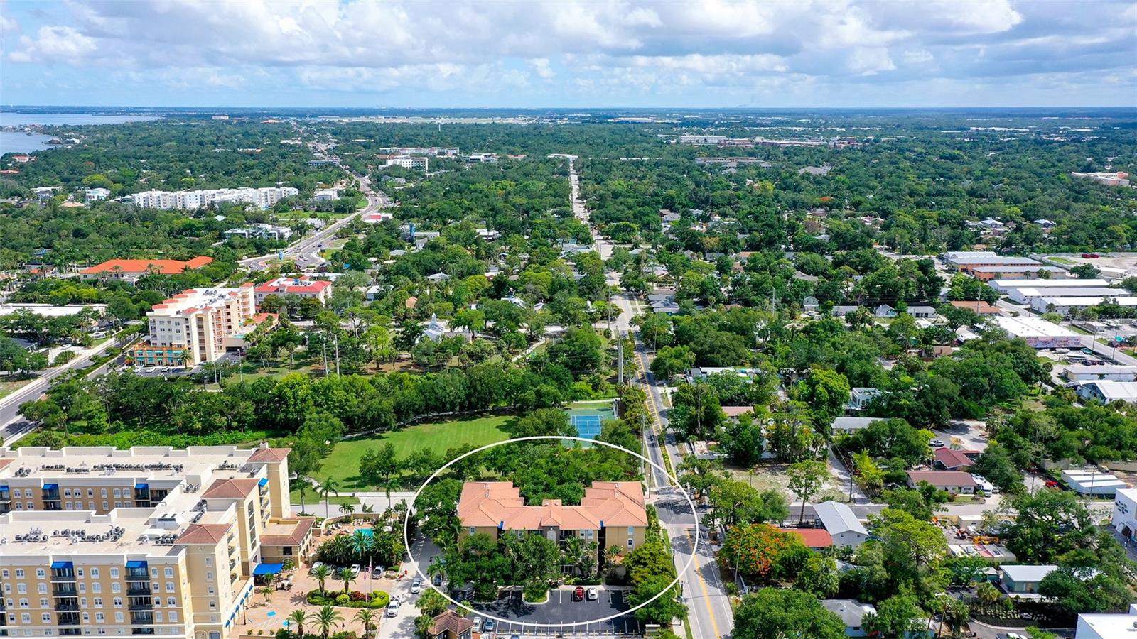BROADWAY PROMENADE - Residential