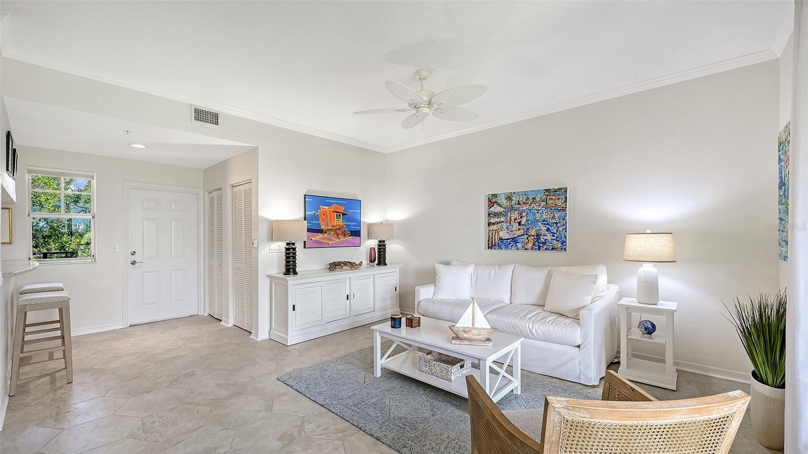 BROADWAY PROMENADE - Residential
