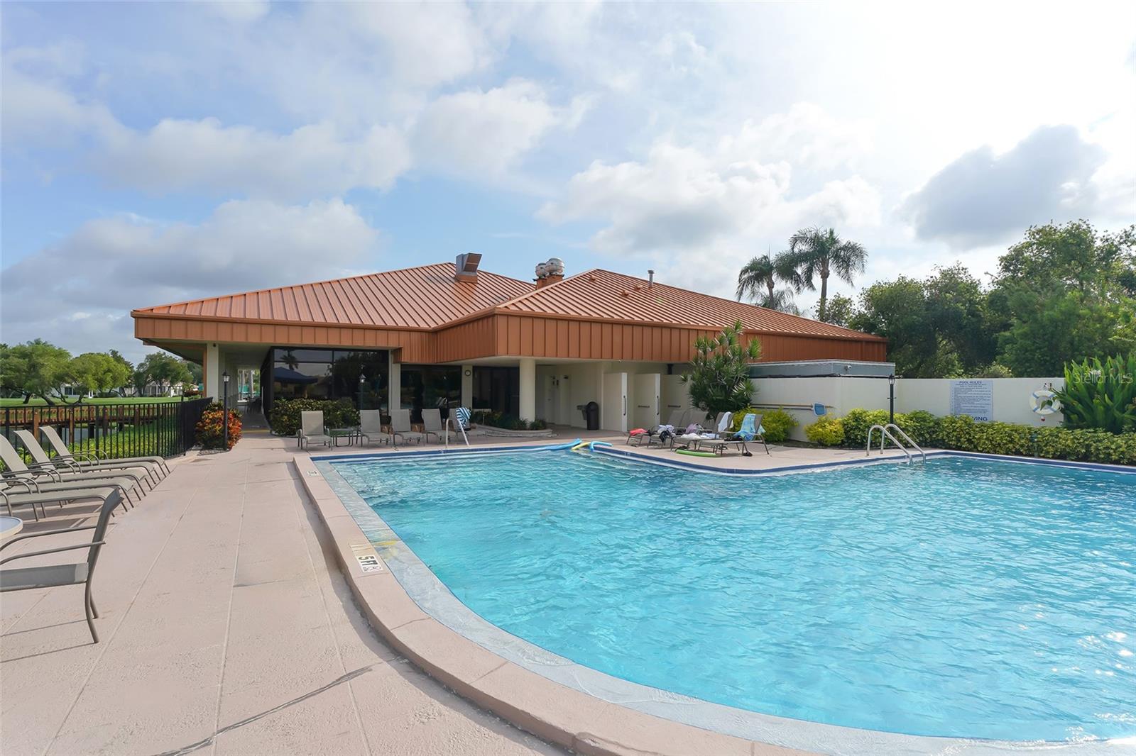 FAIRWAY TRACE AT PERIDIA II 5 - Residential