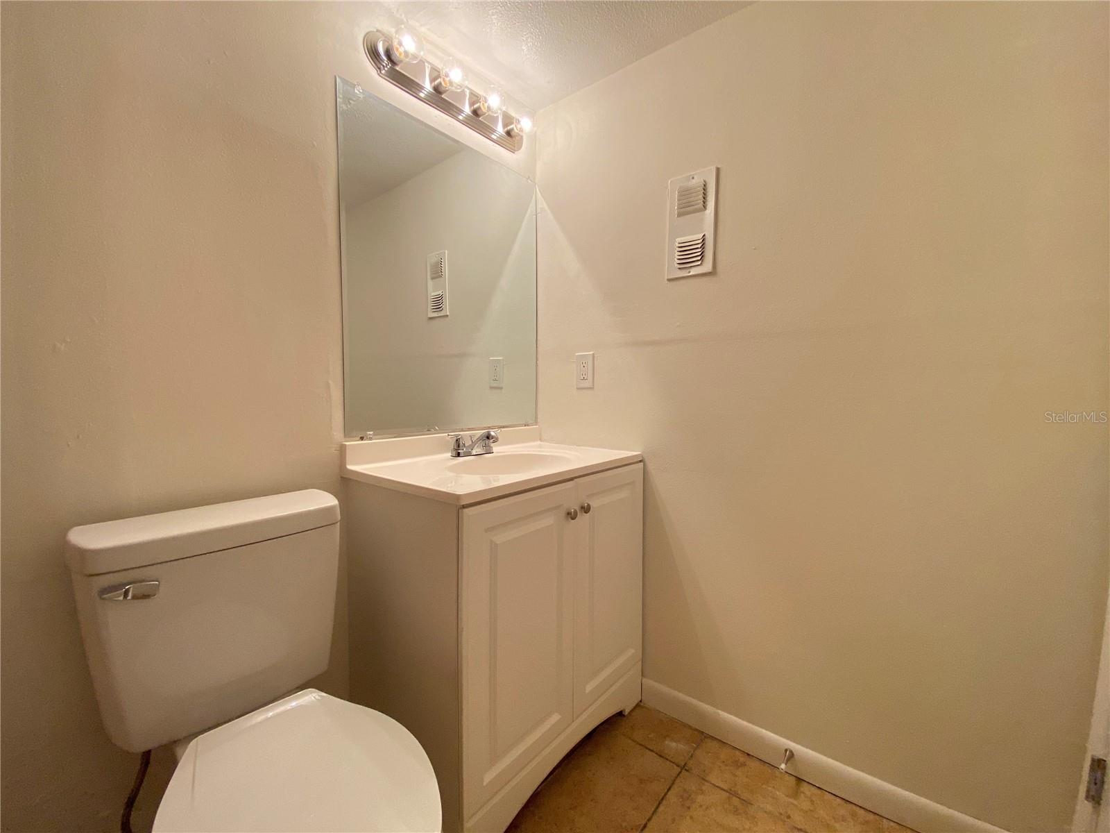 FAIRVIEW SHORES - Residential Lease