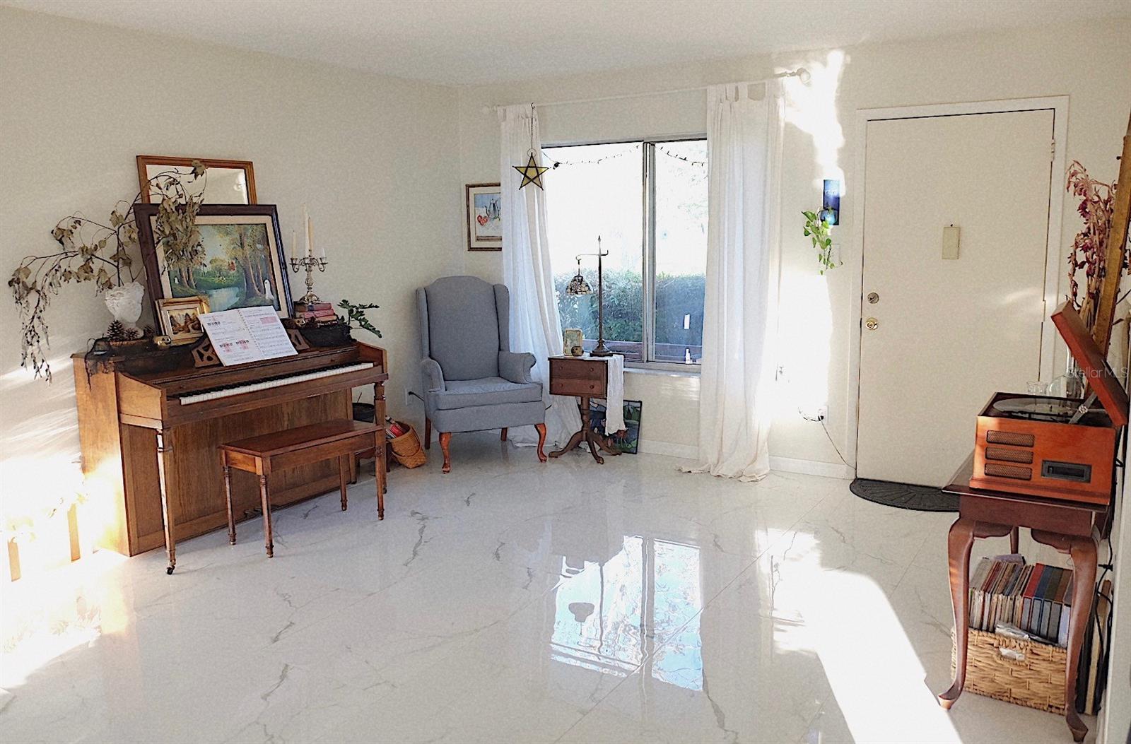 WINDMILL POINTE - Residential Lease