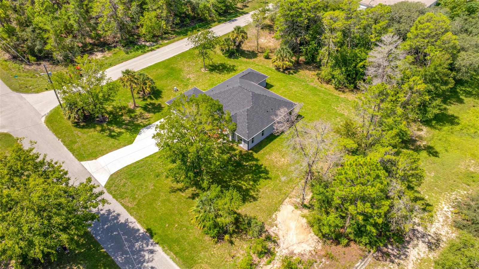 8207 CHRISTOPHER LANE