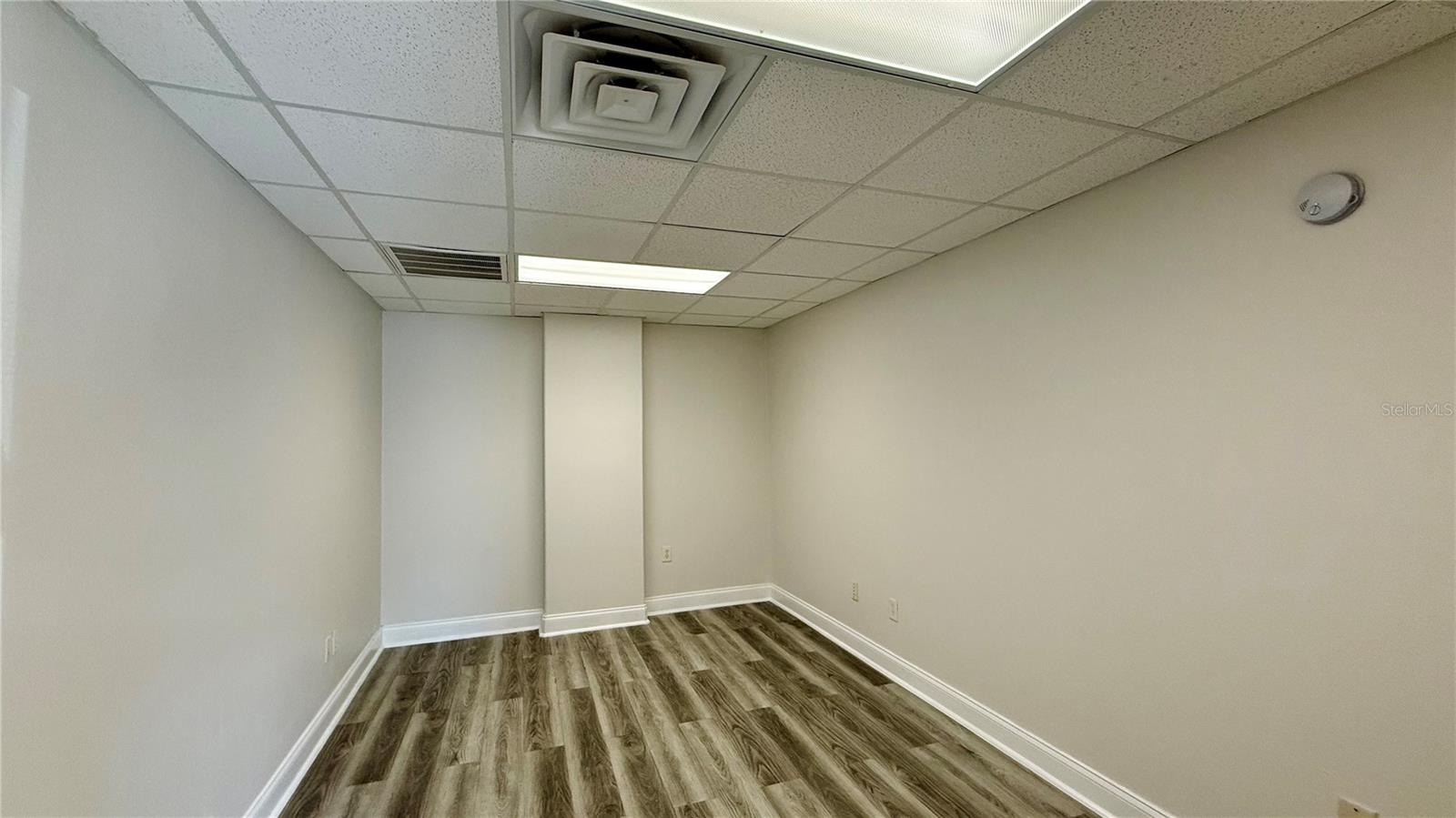 ORANGE GROVE PARK - Commercial Lease