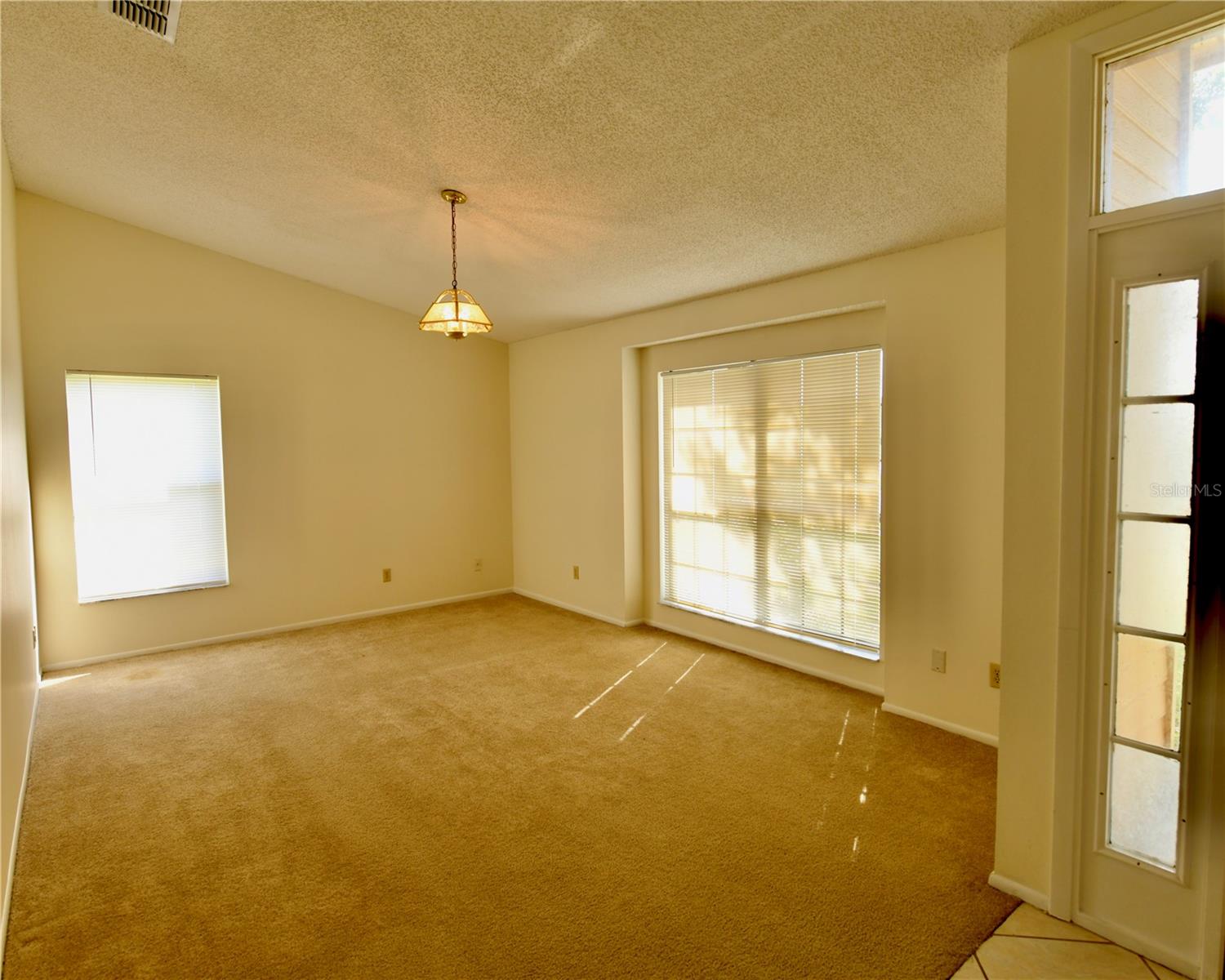 8647 OTTER CREEK COURT