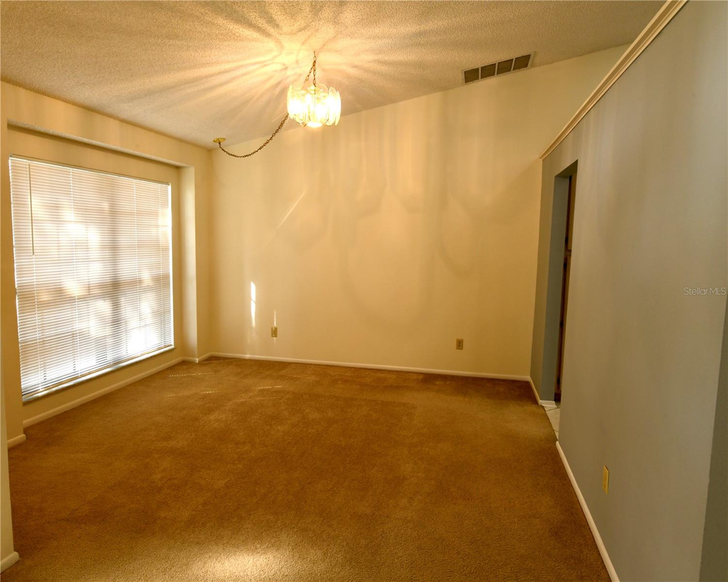 8647 OTTER CREEK COURT