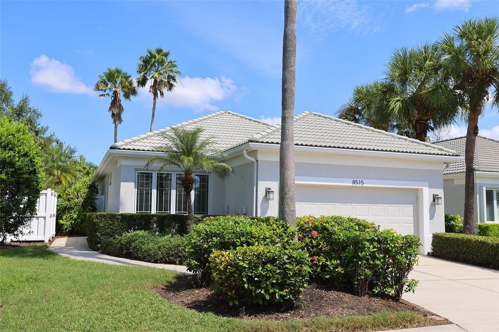 Photo of 8515 53rd Place E, Bradenton, FL 34211 (MLS # O6346490)