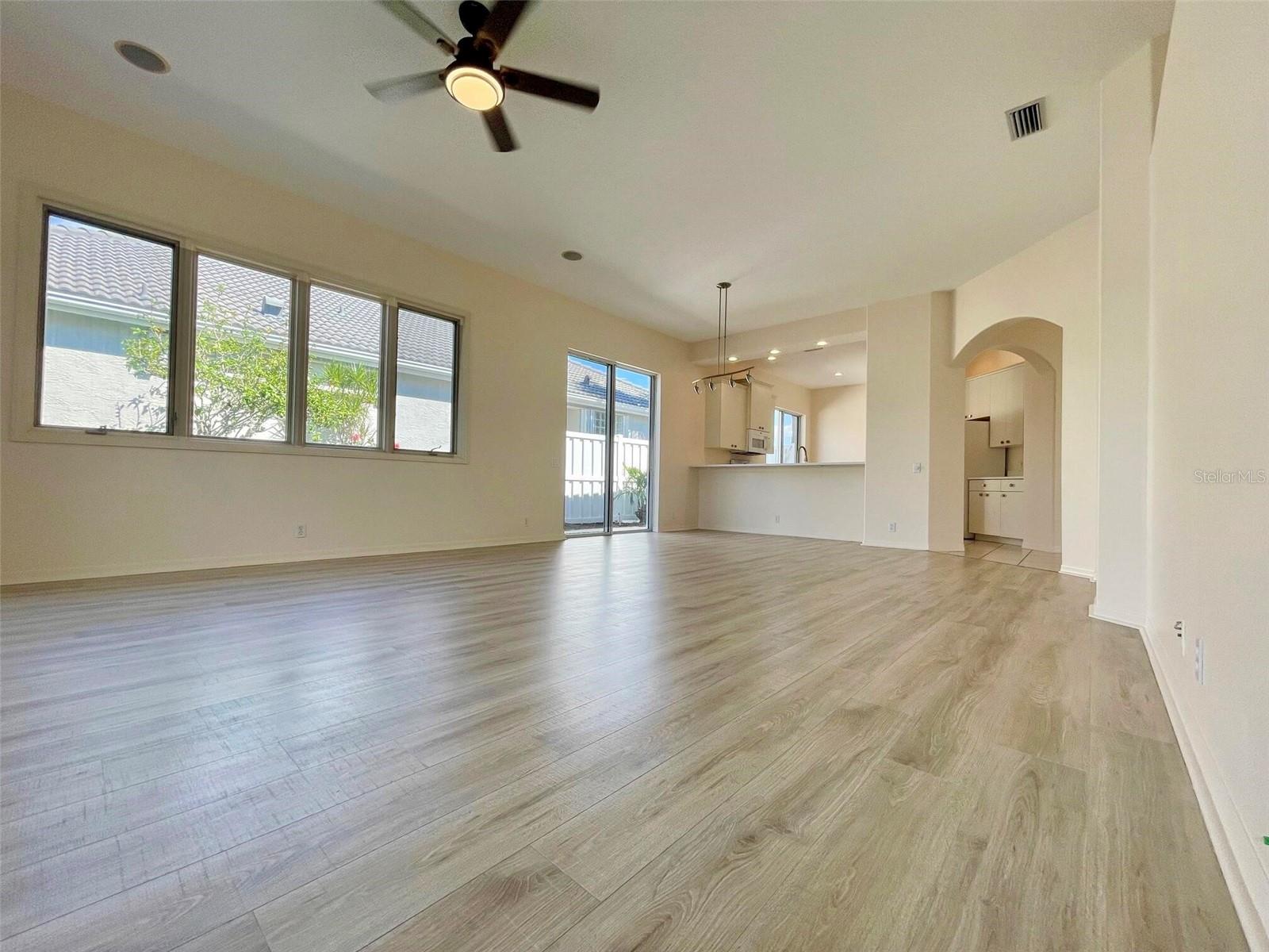 ROSEDALE 11 - Residential