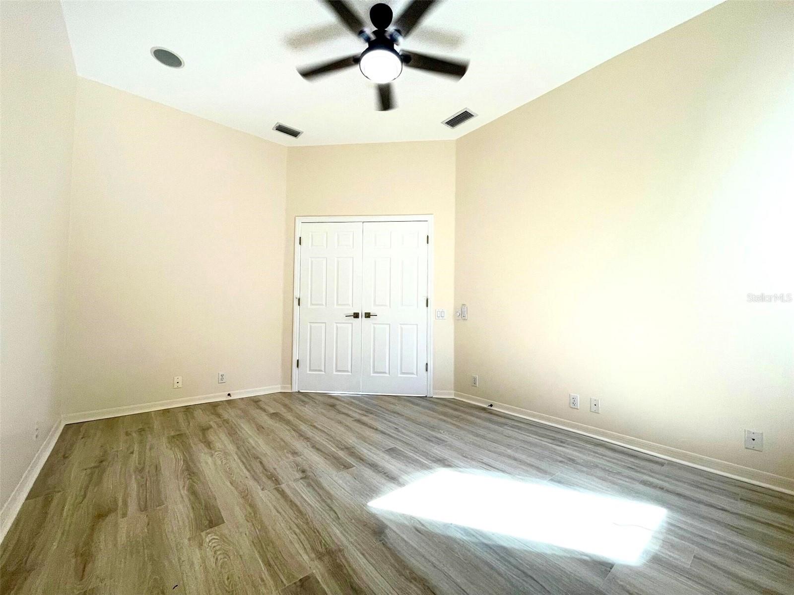 ROSEDALE 11 - Residential