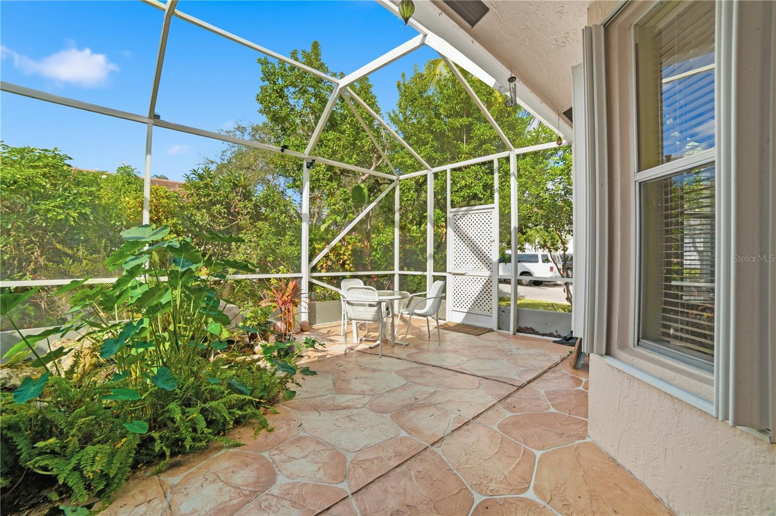 CORAL CREEK 146-6 B - Residential