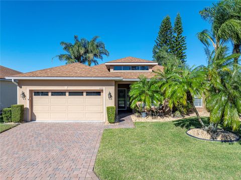 A home in LAKE WALES