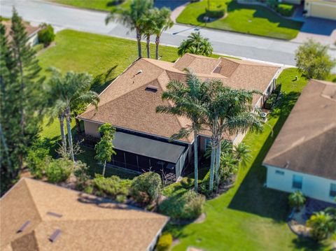 A home in LAKE WALES