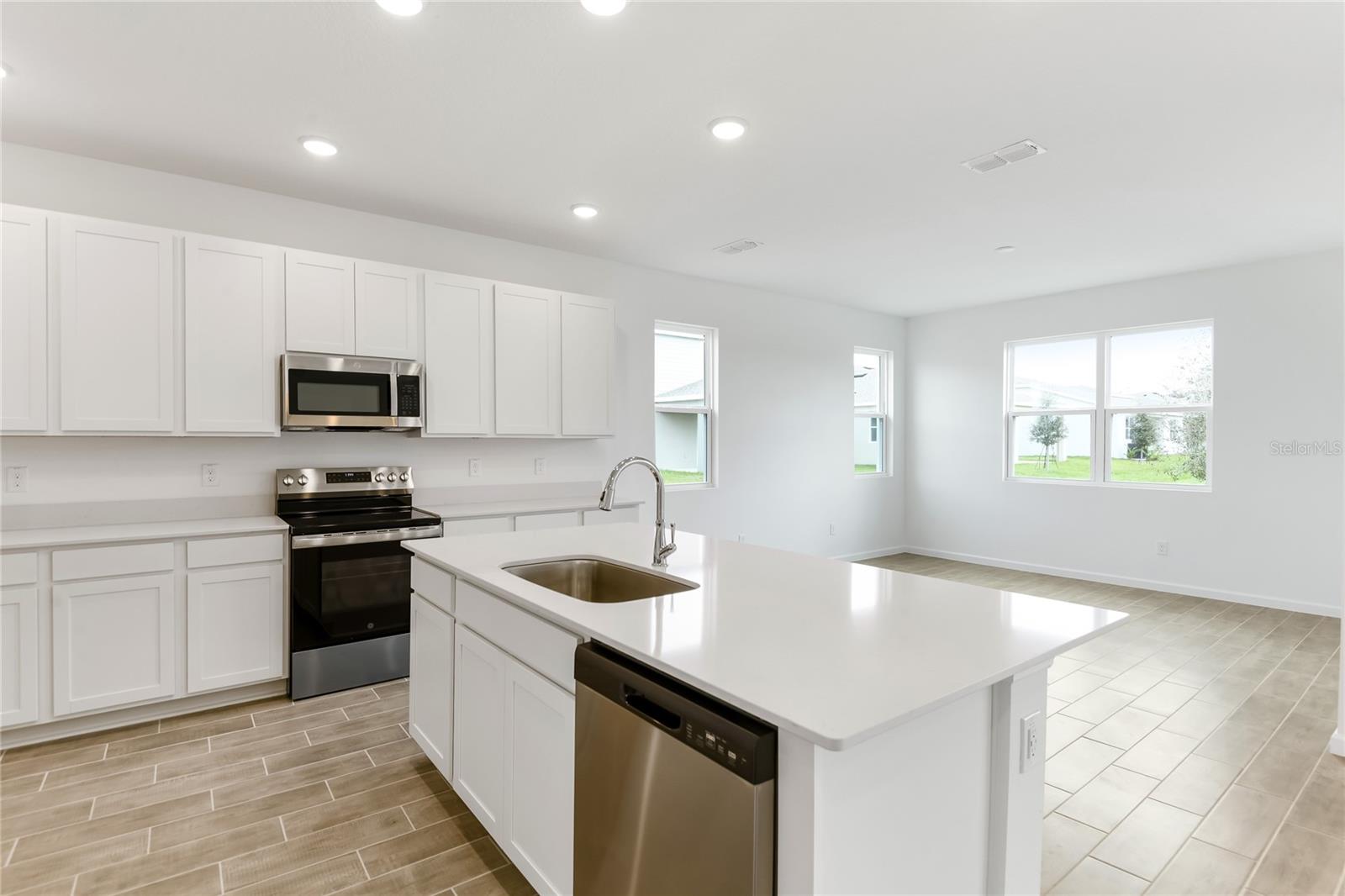 SEASONS AT GRANDVIEW GARDENS - Residential