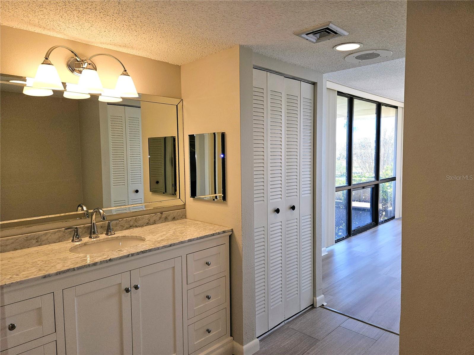 KEY CAPRI CONDO - Residential