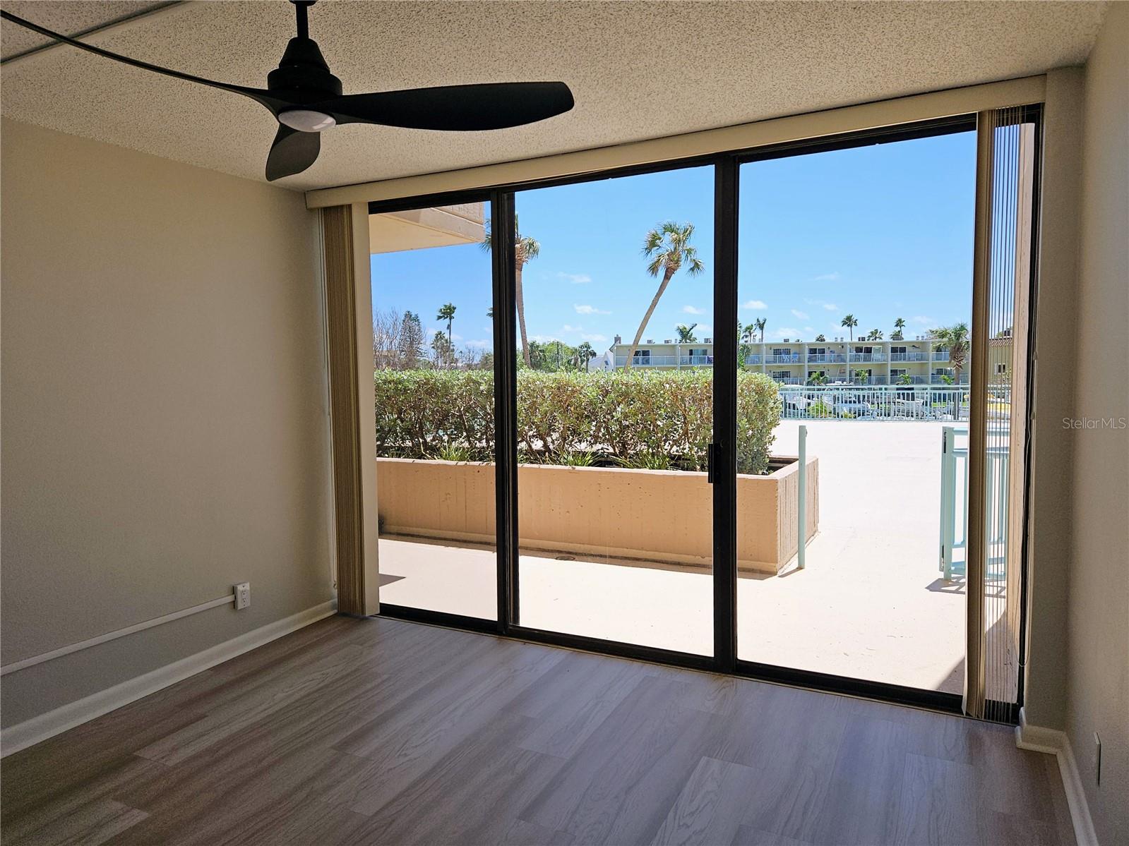 KEY CAPRI CONDO - Residential