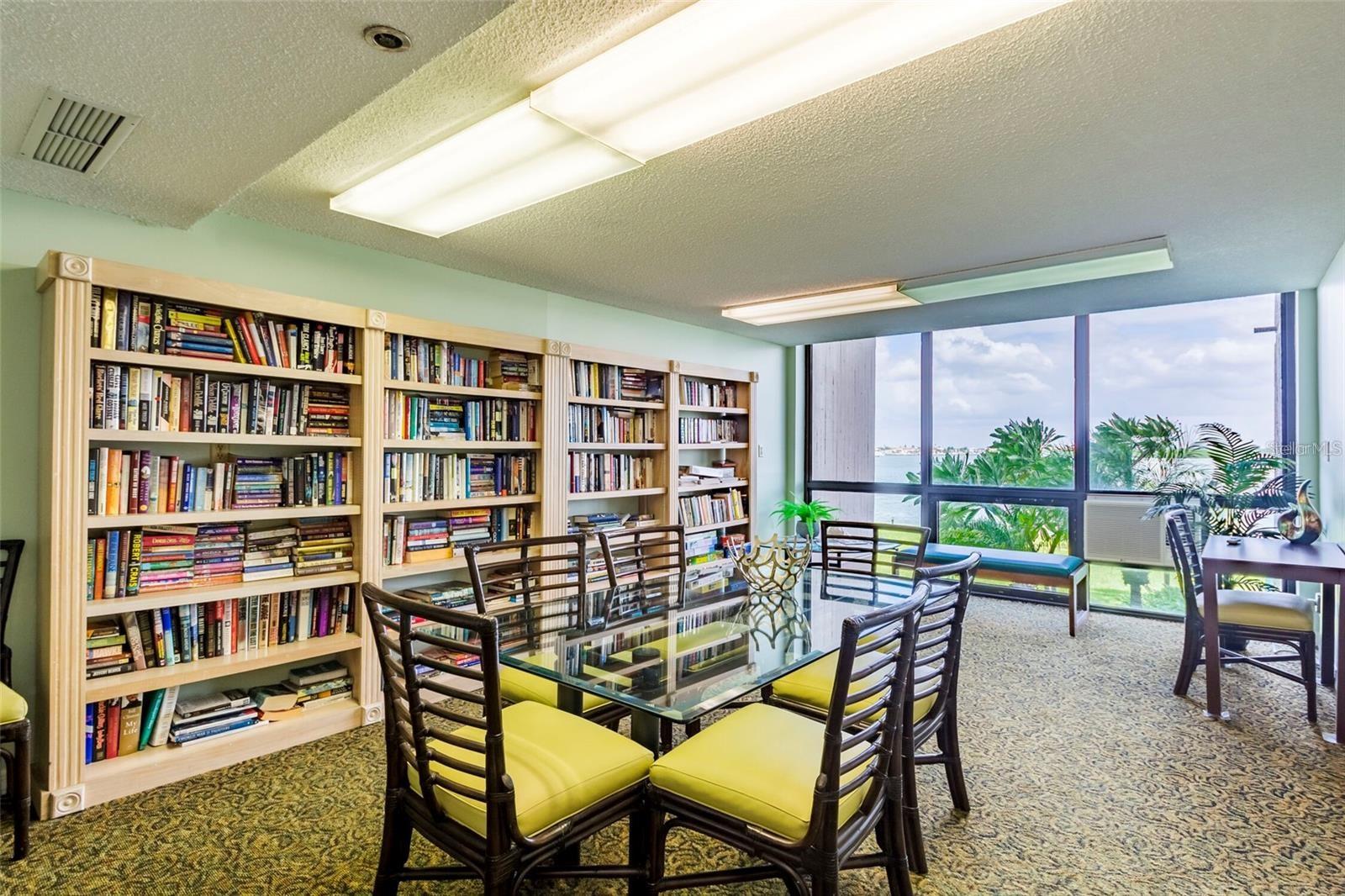 KEY CAPRI CONDO - Residential