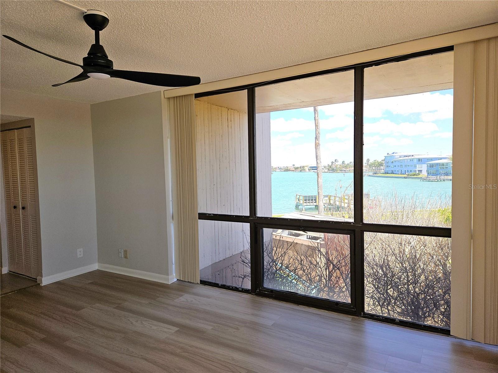 KEY CAPRI CONDO - Residential