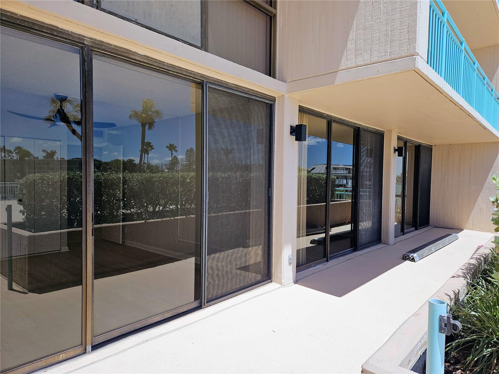 KEY CAPRI CONDO - Residential