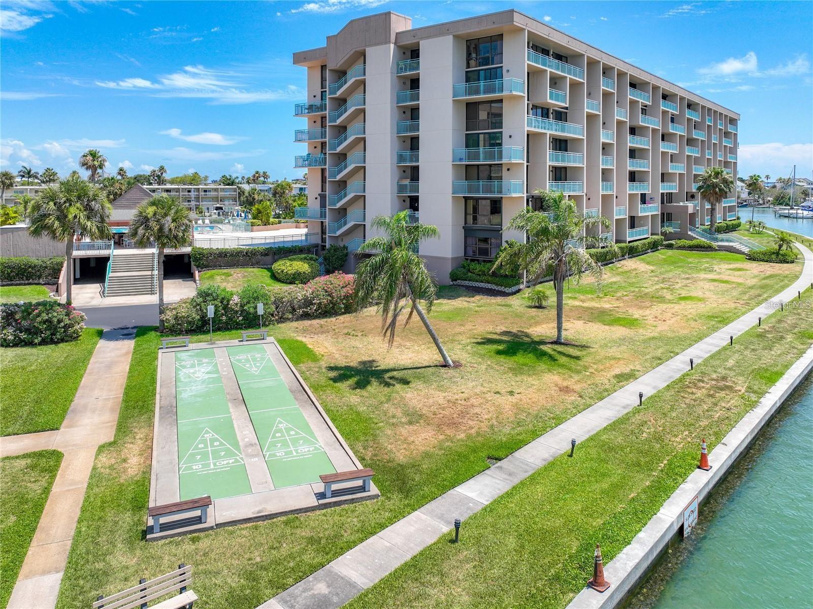 KEY CAPRI CONDO - Residential