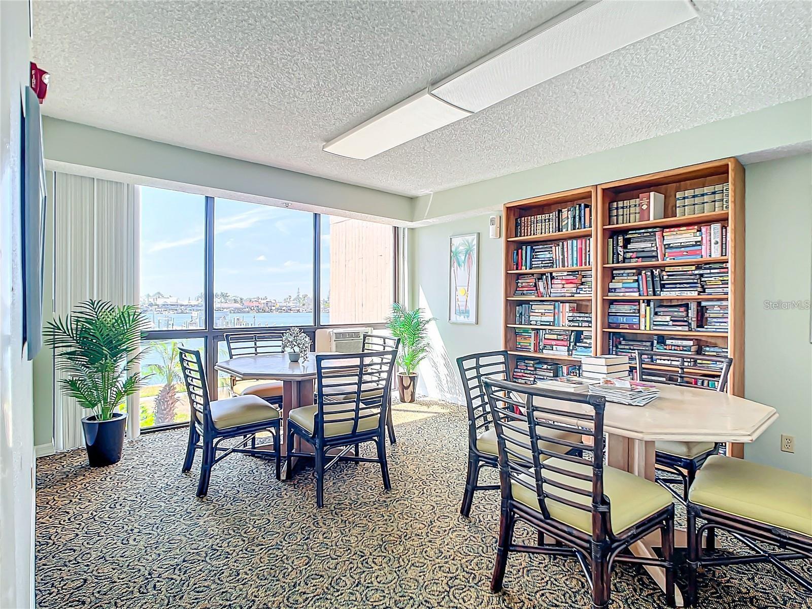 KEY CAPRI CONDO - Residential