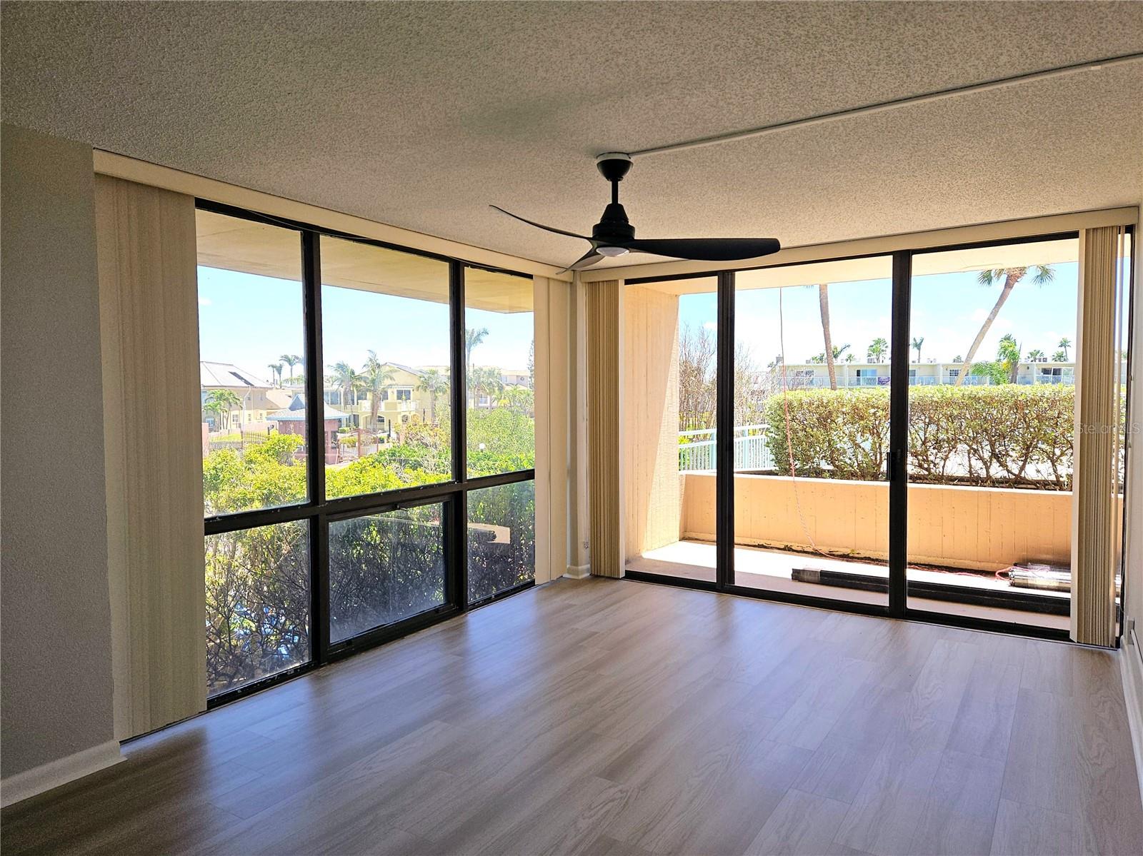 KEY CAPRI CONDO - Residential
