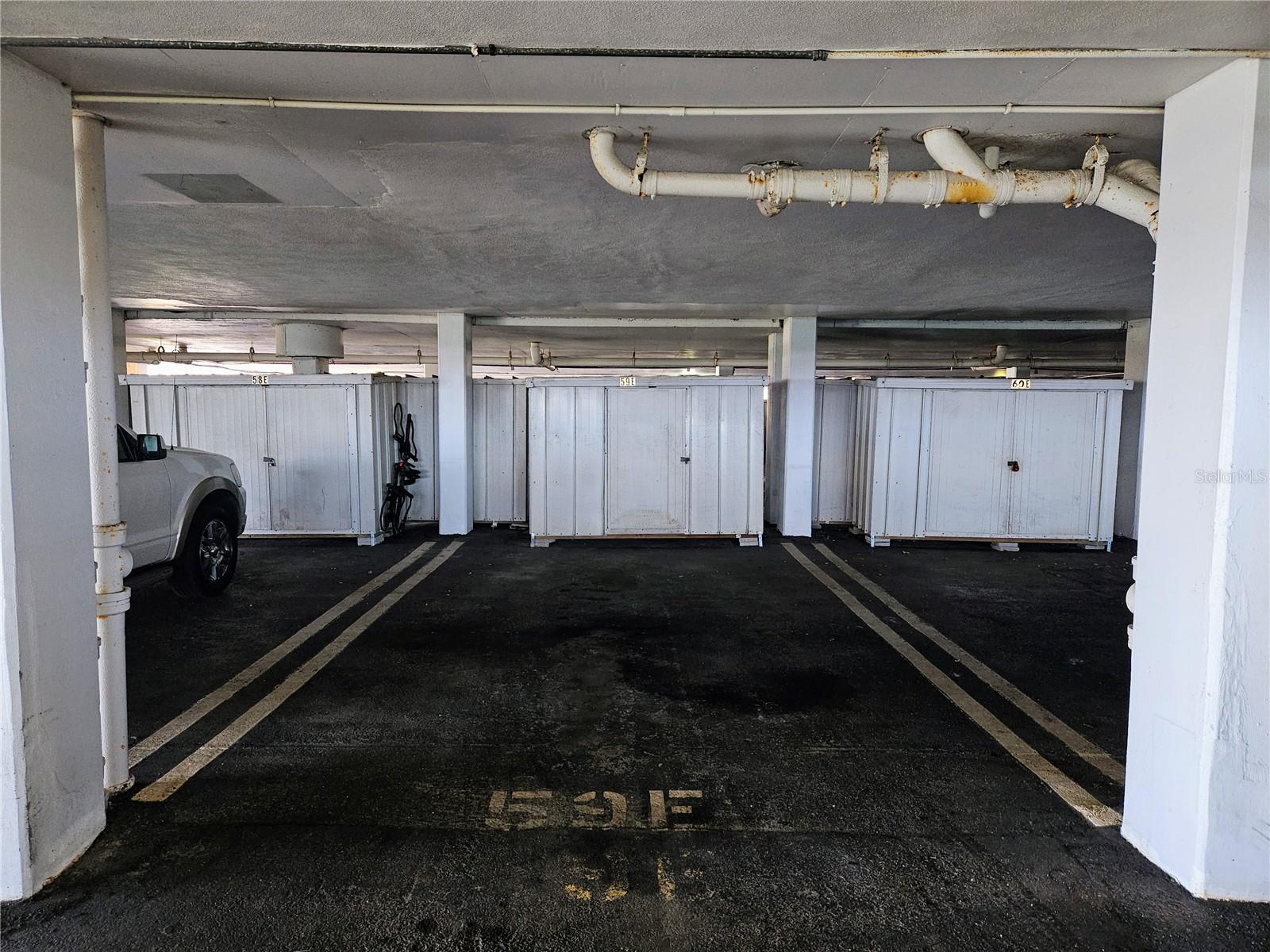 KEY CAPRI CONDO - Residential